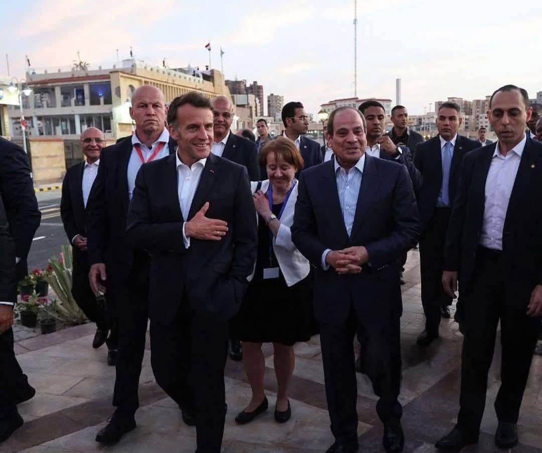 السيسي وماكرون في قايتباي.. والإسكندرية تحتضن فصلاً جديداً من الشراكة المصرية الفرنسية**