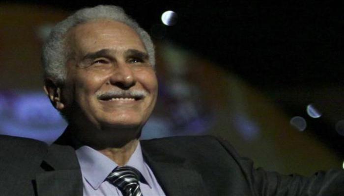 تنفيذاً لوصيته الاخيرة .. جثمان عبد الرحمن أبو زهرة يمر بالمسرح القومي الذي شهد انطلاق مسيرته