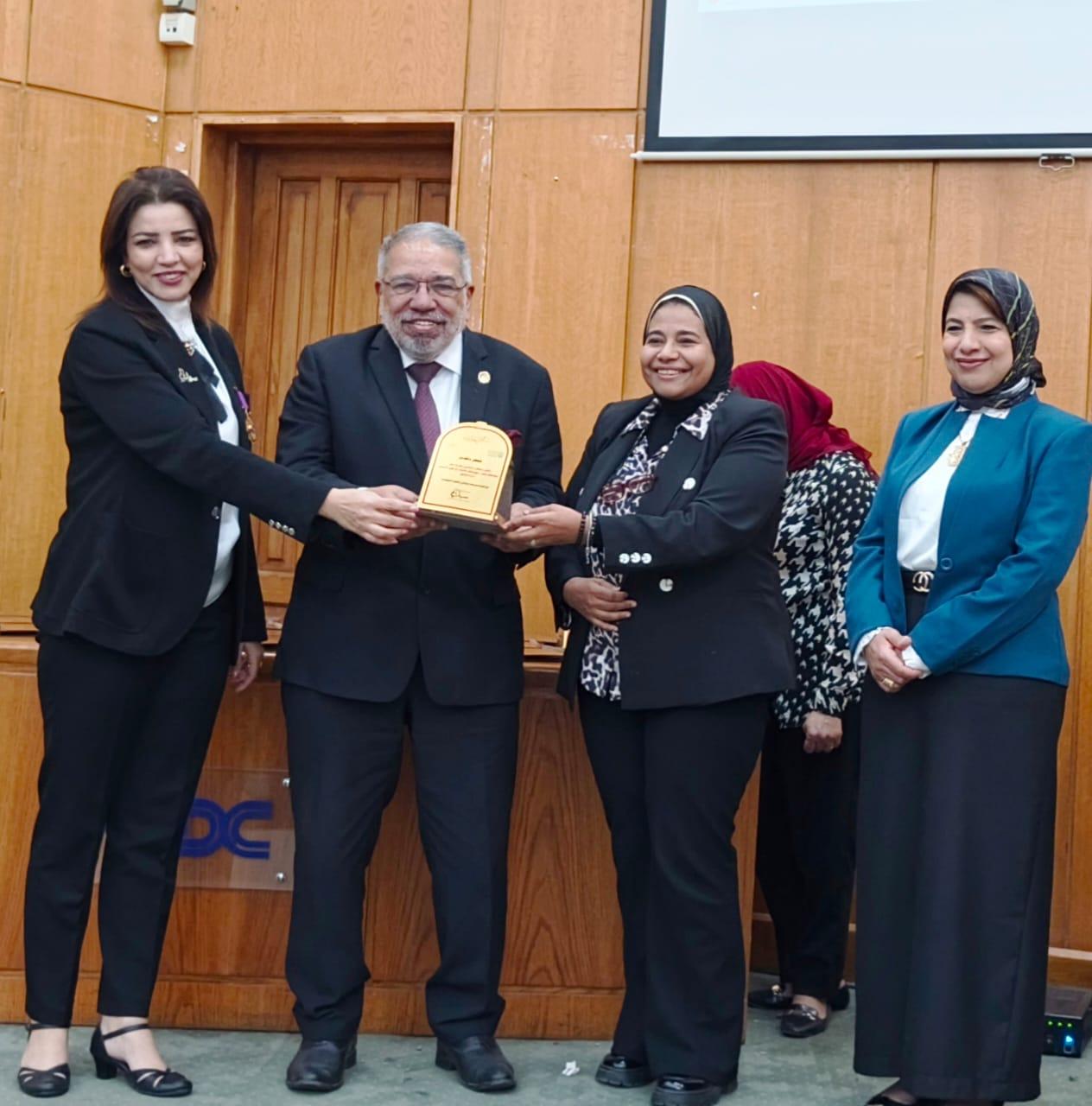 جامعة الإسكندرية تحتفل باليوم العالمي للتمريض بمشاركة مؤسسة سيدتي