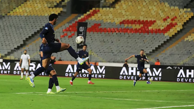 هدف ملغى وسيطرة بيضاء.. ملخص شوط الزمالك والمصري الأول في الدوري 