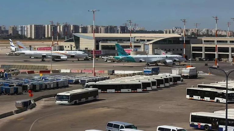 صاعقة تضرب طائرة فريق إسرائيلي.. ما القصة؟