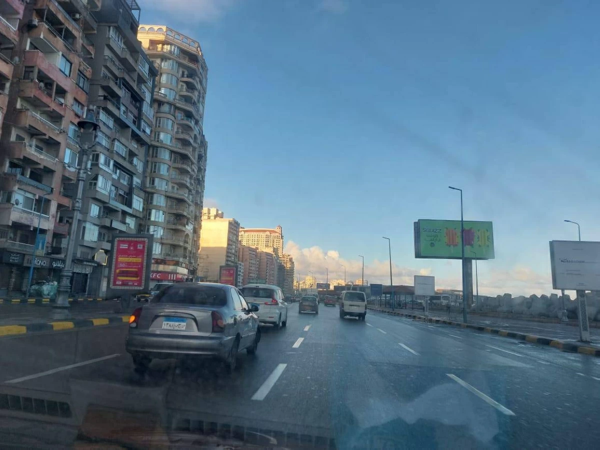 أمطار غزيرة تضرب الإسكندرية ورفع حالة الطوارئ لمواجهة التقلبات الجوية