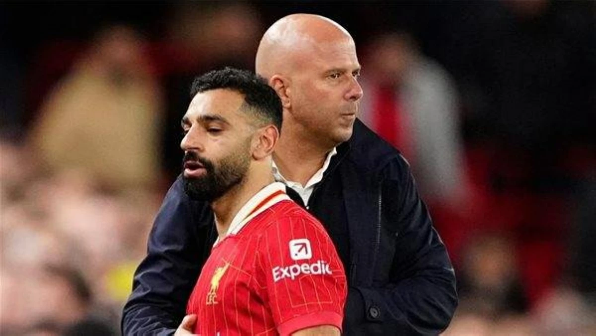 كاتب إنجليزي يهاجم محمد صلاح.. ويتهمه بالتحريض ضد سلوت