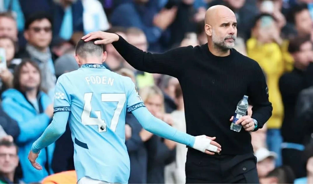 بعد أزمة تصريحات مالك مانشستر يونايتد.. «جوارديولا» يكسر صمته