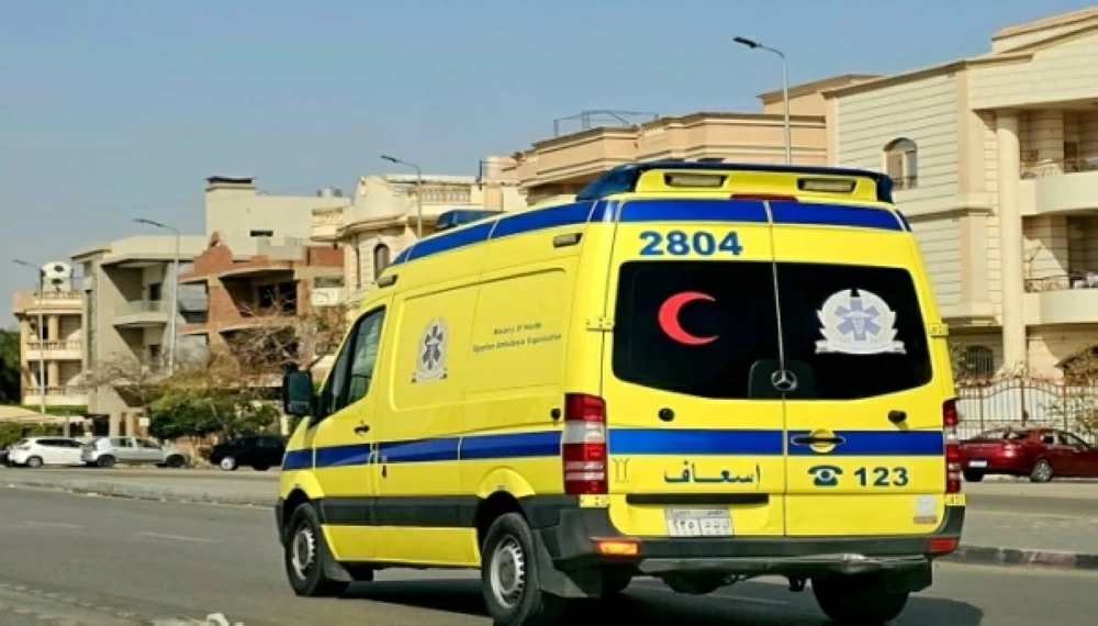 إصابة 13 شخصًا في حادث انقلاب ميكروباص بوسط سيناء 