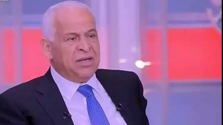 تعليق مثير للجدل من فرج عامر بخصوص مباراة الأهلي والزمالك في الدروي 