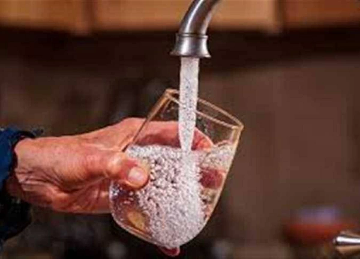 «اوعى تشرب مايه بعد الاستحمام».. خبراء يحذرون من مشاكل صحية