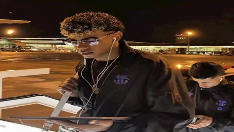 زملاء حمزة عبد الكريم.. برشلونة يضم 4 لاعبين من فريق الرديف لمواجهة أتلتيكو مدريد