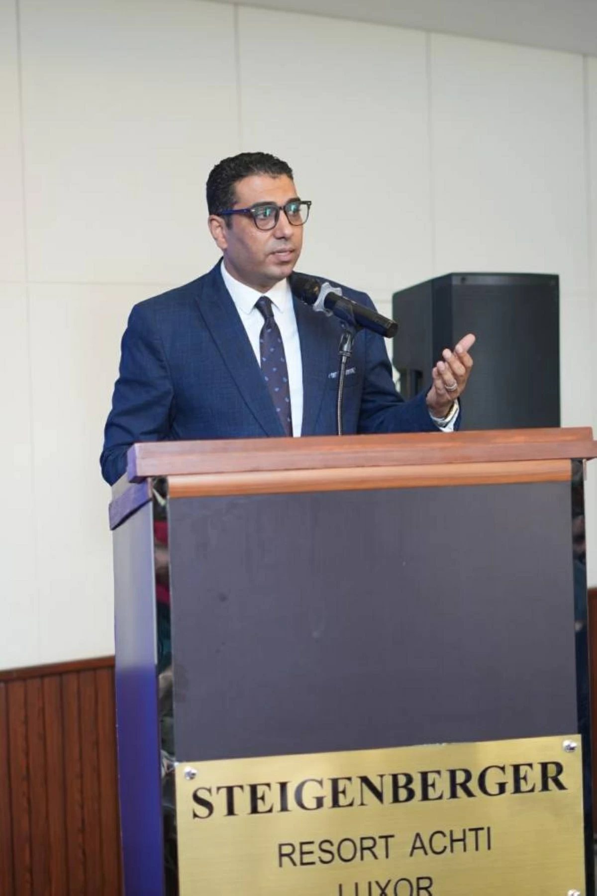 تخريج أول دفعة من مشروع لتمكين النساء فى سوق العمل الرقمى بالأقصر
