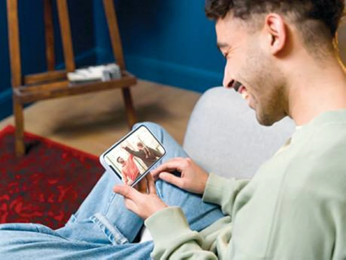 زيادة استهلاك مقاطع الفيديو الترفيهية يضيع ملايين الساعات من حياة الطلاب ..خبير تربوي يوضح