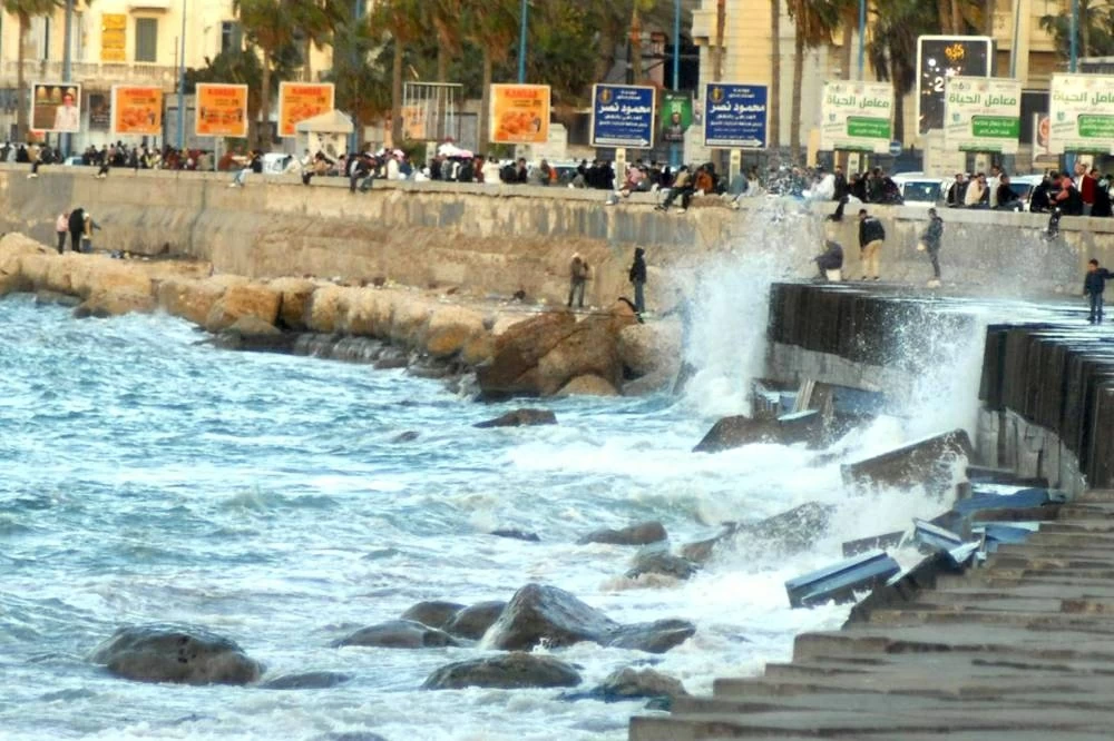 مع تراجع فرص هطول الأمطار.. طقس معتدل نسبياً تزامنا مع انتهاء «الفيضة الكبرى» بالإسكندرية