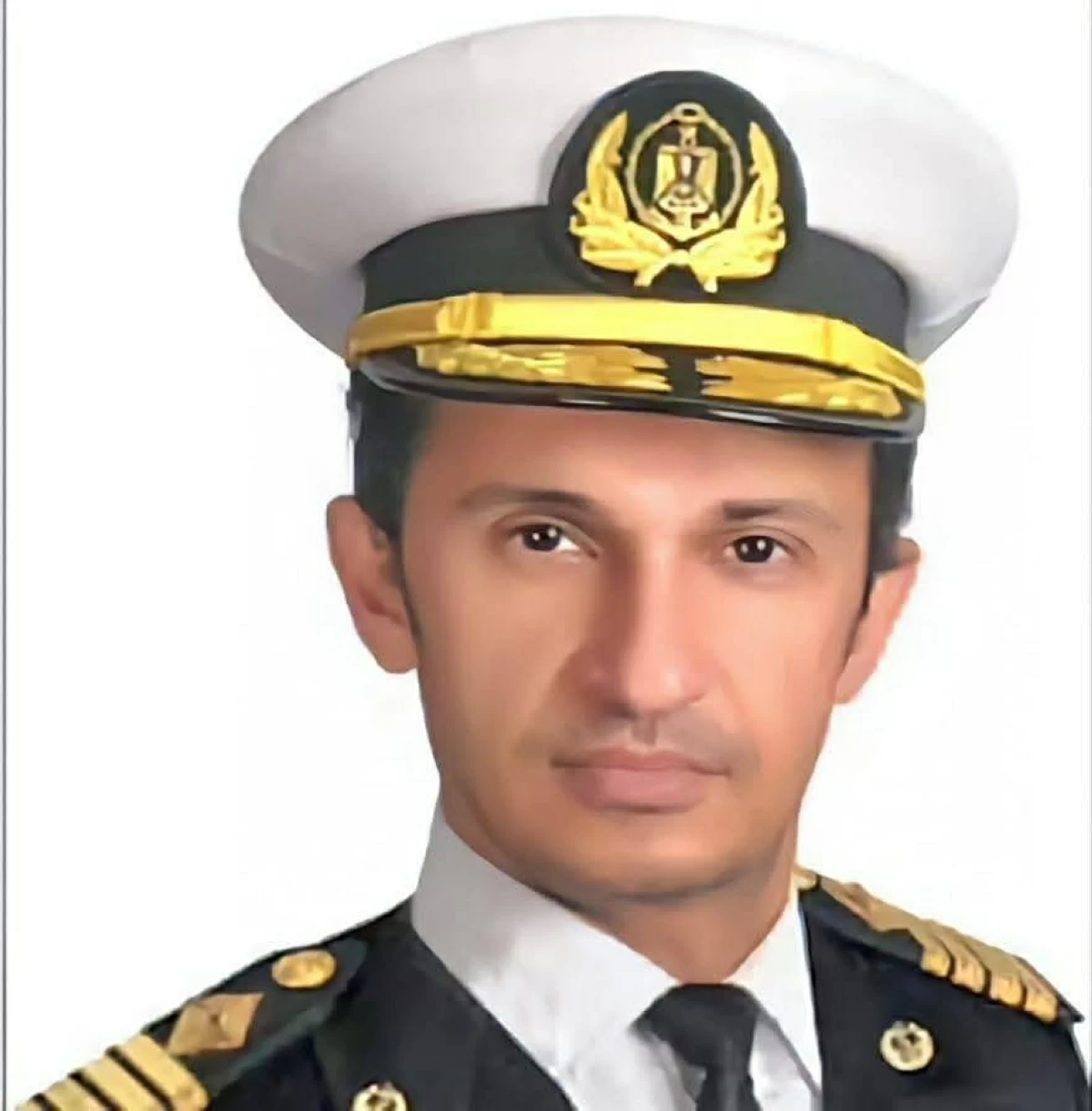 «حجز وتجميد أرصدة».. إجراءات قانونية عاجلة ضد مالك السفينة المختطفة بالصومال (تفاصيل)