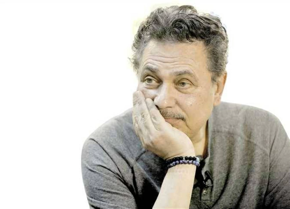 محمد رياض لـ خالد جلال: «شكرا على ما قدمت للمسرح وللفن» (فيديو)