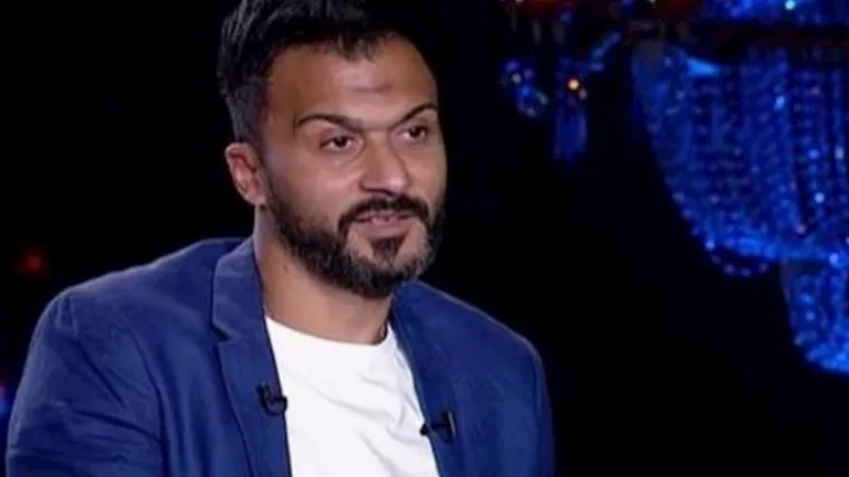 تزامناً مع القمة.. وفاة والدة نجم الأهلي والزمالك الأسبق