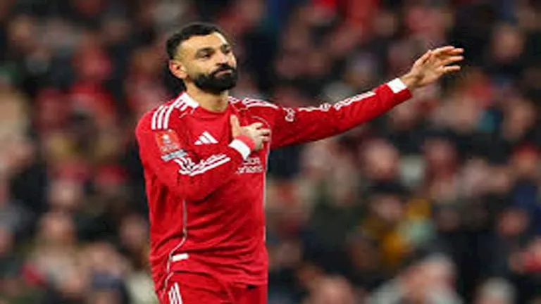 "يتصرف بأنانية".. جيمي كاراجر يوجه انتقادات قوية لمحمد صلاح 