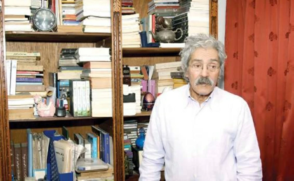 «إبراهيم أصلان».. من «بحيرة المساء» الهادئة إلى صخب «الكيت كات»