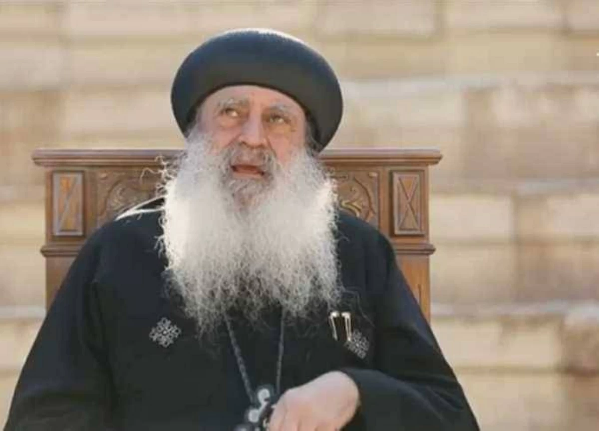 لو فسخت الخطوبة الشبكة ترجع للعريس في قانون الأحوال الشخصية للمسيحيين؟.. الأنبا بولا يرد