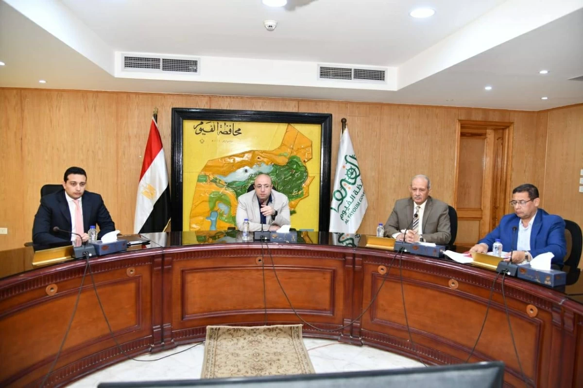 توجيهات بتكثيف العمل لإنجاز طلبات التصالح فى مخالفات البناء بالفيوم