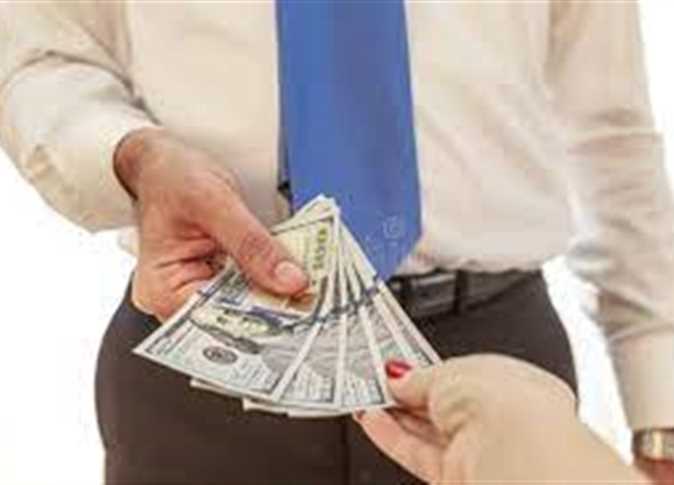 «بيقبض بالدولار».. زوجة في دعوى نفقة: «2500 متكفيش بنتي» (تفاصيل)