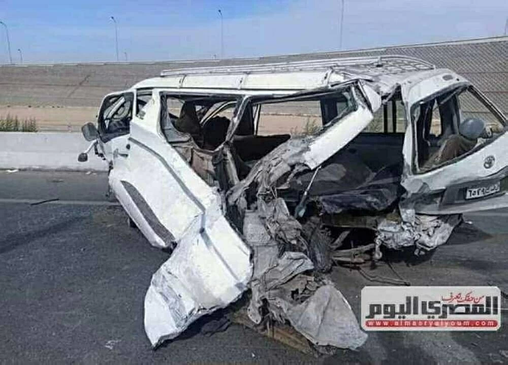 إصابة 4 أشخاص فى حادث انقلاب ميكروباص بميت غمر في الدقهلية