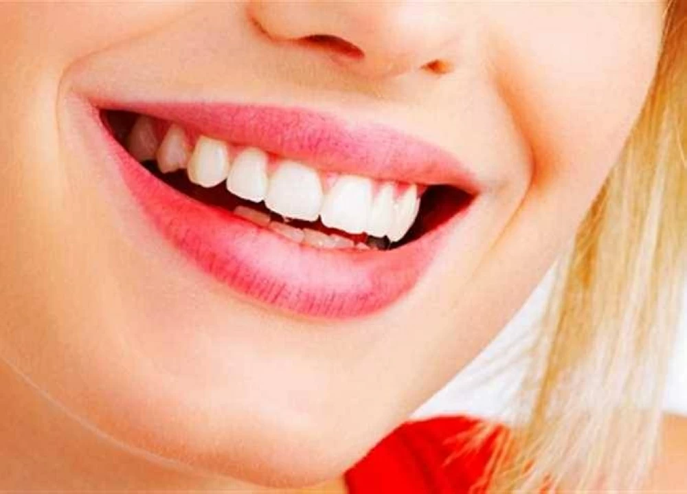 بأقل من 20 جنيهاً.. خلطة سحرية لتبييض الأسنان فى المنزل بدون مجهود أو عيادات